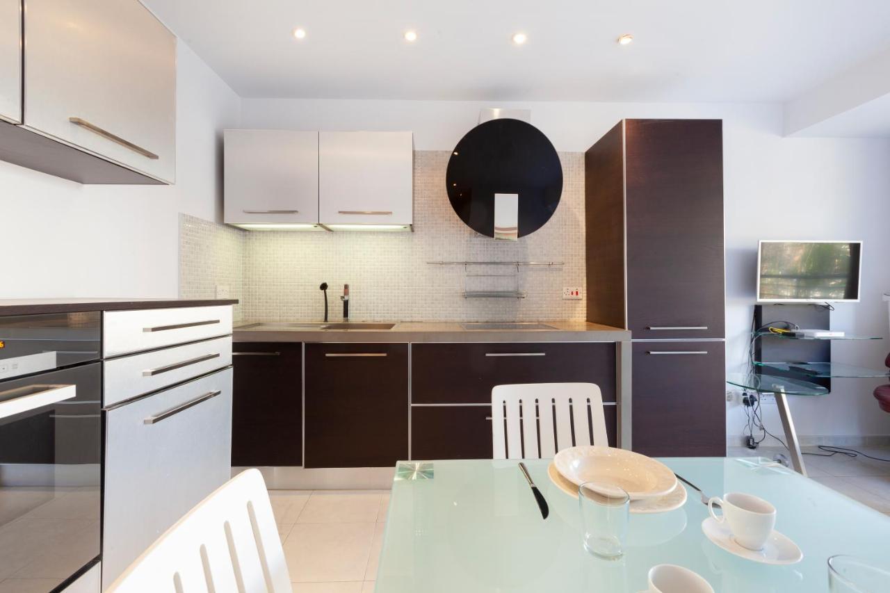 Stj - St Julian'S 1 Bedroom Prime Location سانت جوليان المظهر الخارجي الصورة