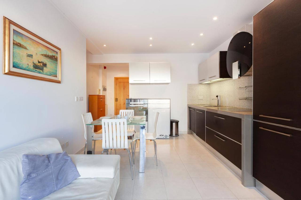 Stj - St Julian'S 1 Bedroom Prime Location سانت جوليان المظهر الخارجي الصورة