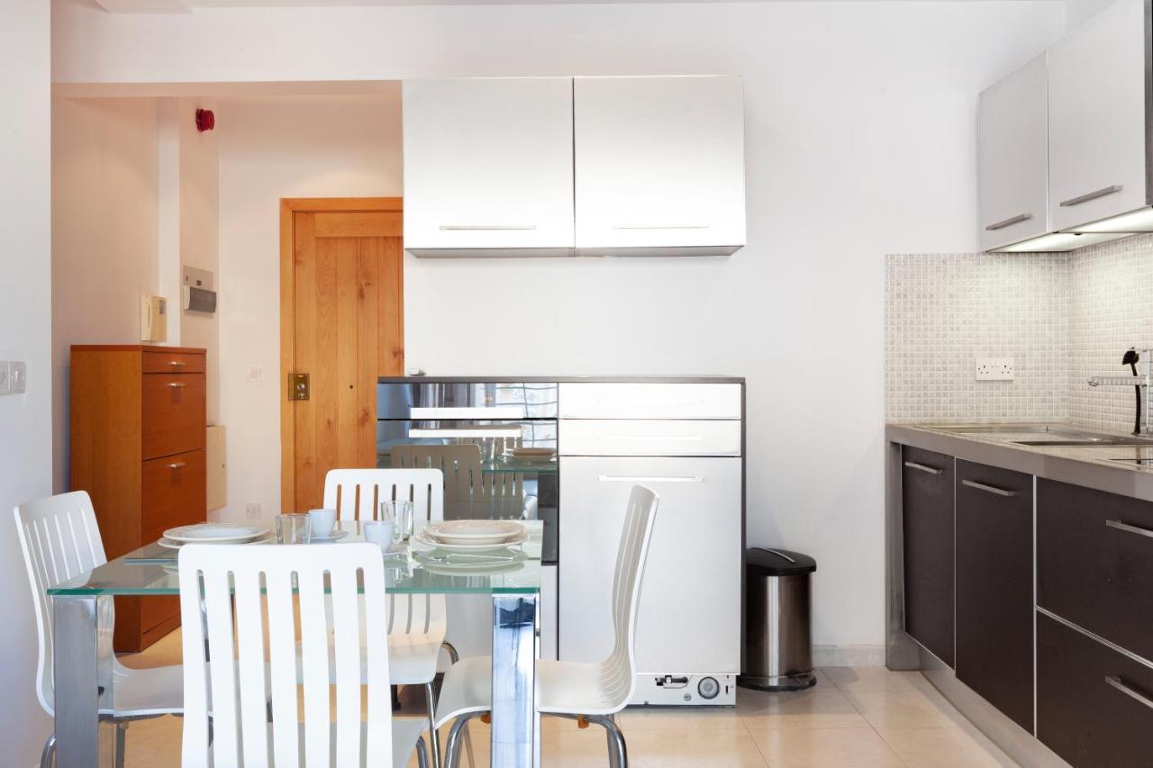 Stj - St Julian'S 1 Bedroom Prime Location سانت جوليان المظهر الخارجي الصورة